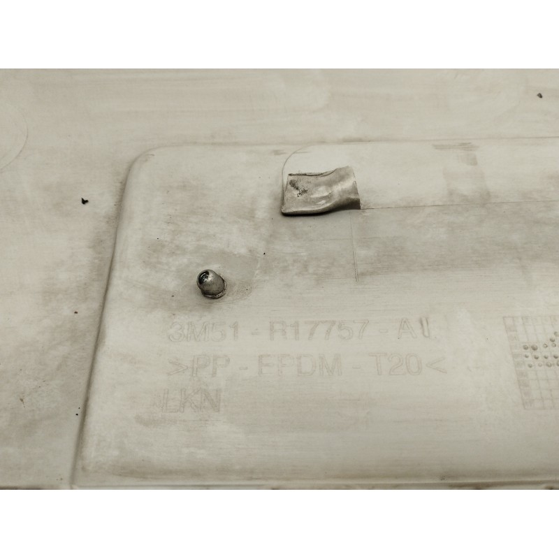 PARAGOLPES DELANTERO