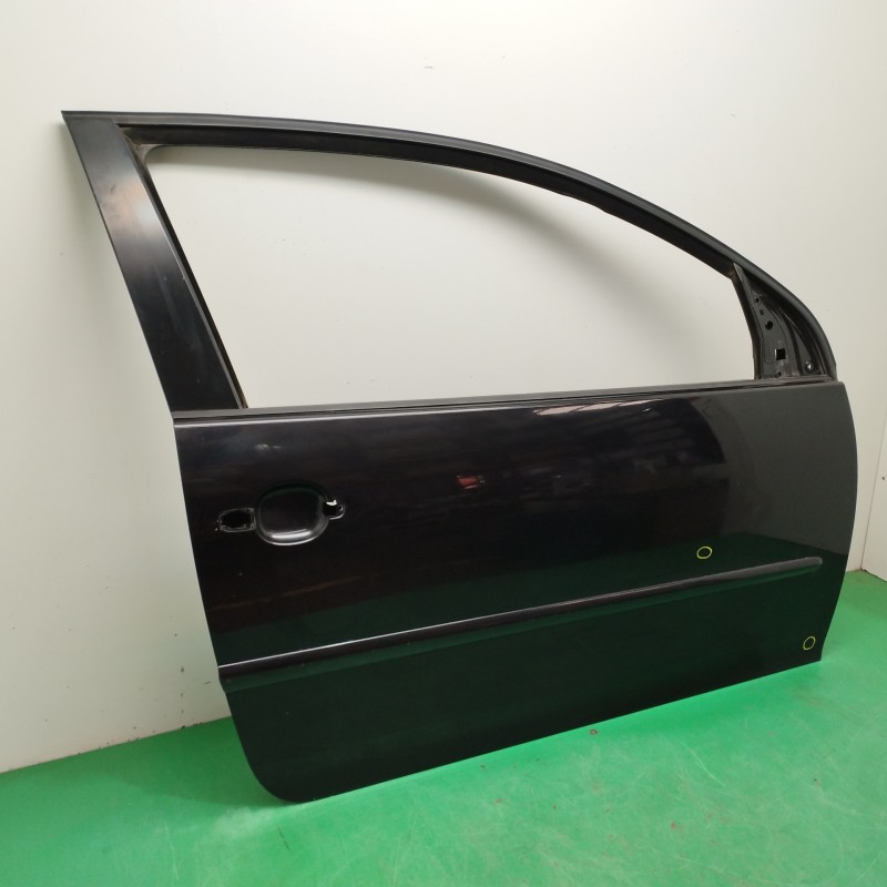 PUERTA DELANTERA DERECHA OBSERVAR FOTOS