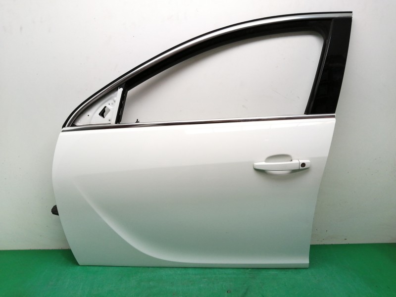 Recambio de puerta delantera izquierda para opel insignia berlina 2.0 16v cdti referencia OEM IAM  OBSERVAR FOTOS 