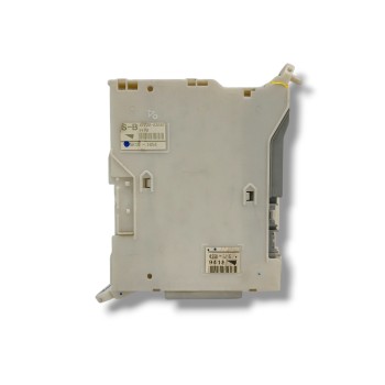 Recambio de caja reles / fusibles para lexus is200 (ds2/is2) 2.2 d-cat referencia OEM IAM 8273053050  