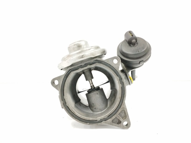 Recambio de caja mariposa para volkswagen touareg (7la) 2.5 tdi referencia OEM IAM 070128073  
