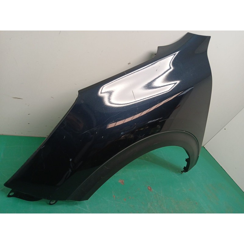 ALETA DELANTERA IZQUIERDA