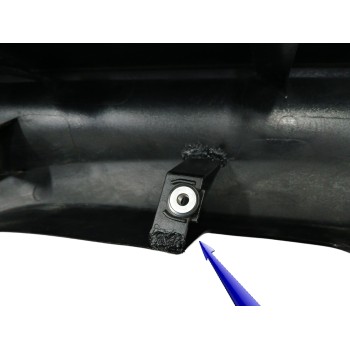Recambio de moldura para mazda 2 hybrid 1.5 12v referencia OEM IAM 76801K0010 OBSERVAR FOTO DEL PORTON
