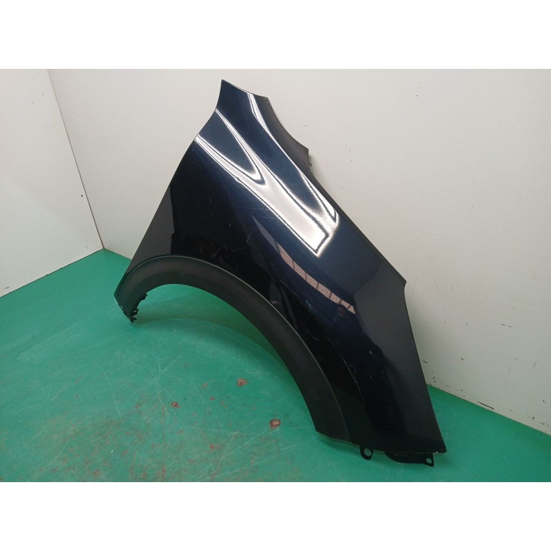 ALETA DELANTERA DERECHA