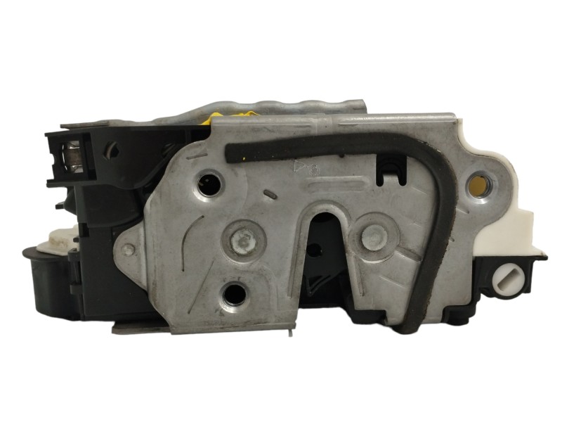 Recambio de cerradura puerta trasera izquierda para seat leon st (5f8) 2.0 tdi referencia OEM IAM 5K4839015AE  