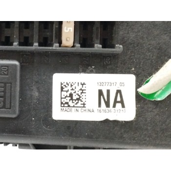 Recambio de caja reles / fusibles para opel insignia berlina 2.0 16v cdti referencia OEM IAM 1327731705  