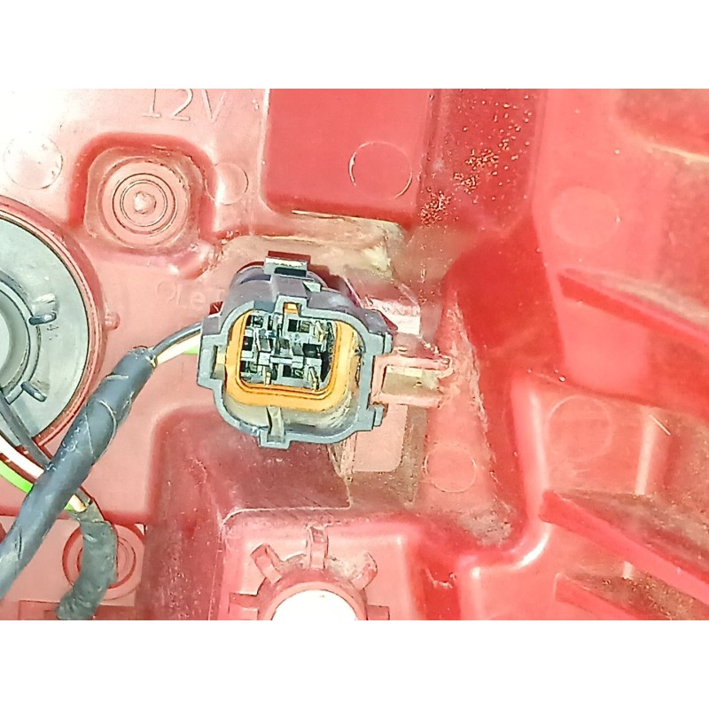 PILOTO TRASERO IZQUIERDO