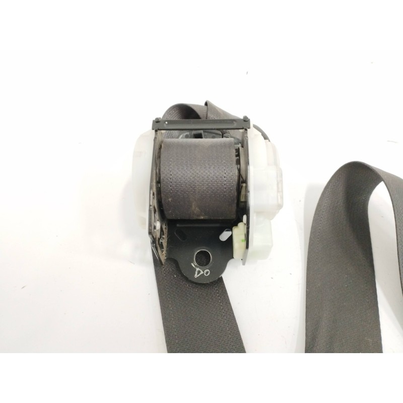 CINTURON SEGURIDAD TRASERO DERECHO