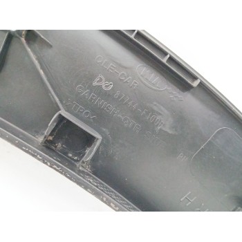 Recambio de aletin trasero derecho para kia sportage iv (ql, qle) 1.6 crdi referencia OEM IAM 87744F1000  