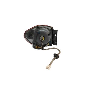 Recambio de piloto trasero derecho para chevrolet cruze 2.0 diesel cat referencia OEM IAM 95039731  