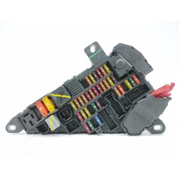 Recambio de caja reles / fusibles para bmw serie 5 berlina (e60) 2.5 24v turbodiesel cat referencia OEM IAM 690658806 518811047 