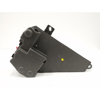 Recambio de caja reles / fusibles para bmw serie 5 berlina (e60) 2.5 24v turbodiesel cat referencia OEM IAM 690658806 518811047 