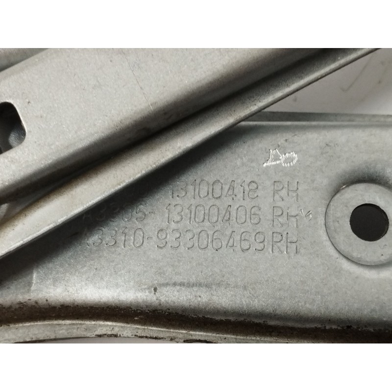 ELEVALUNAS DELANTERO DERECHO 13100418