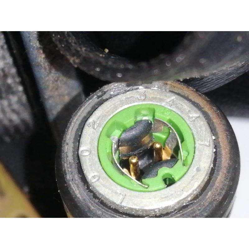 CINTURON SEGURIDAD DELANTERO IZQUIERDO