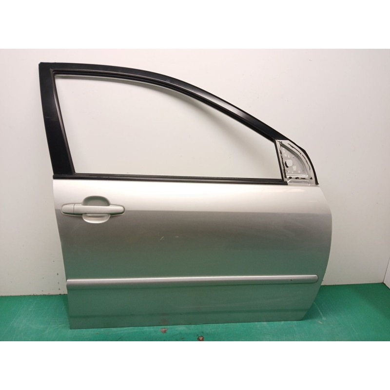 Recambio de puerta delantera derecha para toyota corolla station wagon (_e12_) 2.0 d-4d (cde120_) referencia OEM IAM 6700102151 