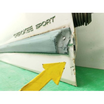 Recambio de puerta delantera derecha para jeep cherokee (xj) 2.5 td jamboree referencia OEM IAM 55175424AD  