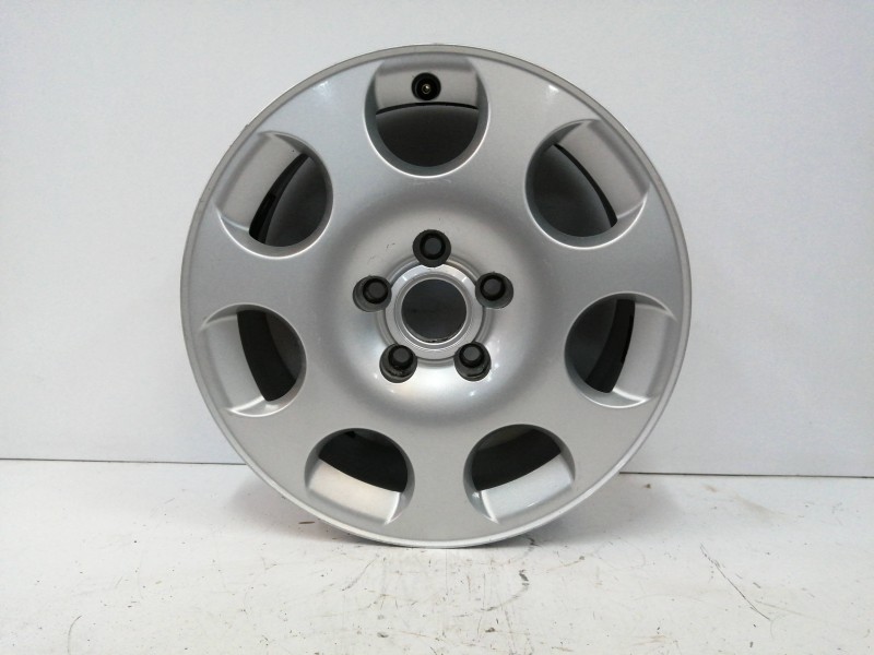 Recambio de llanta para audi a3 (8p) 1.9 tdi referencia OEM IAM 8P0601025 6,5JX16H2 ET50 