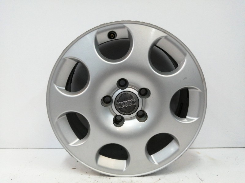 Recambio de llanta para audi a3 (8p) 1.9 tdi referencia OEM IAM 8P0601025 6,5JX16H2 ET50 