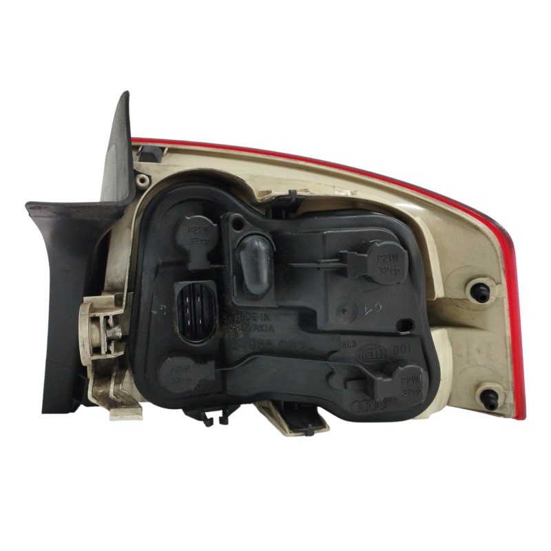 PILOTO TRASERO IZQUIERDO