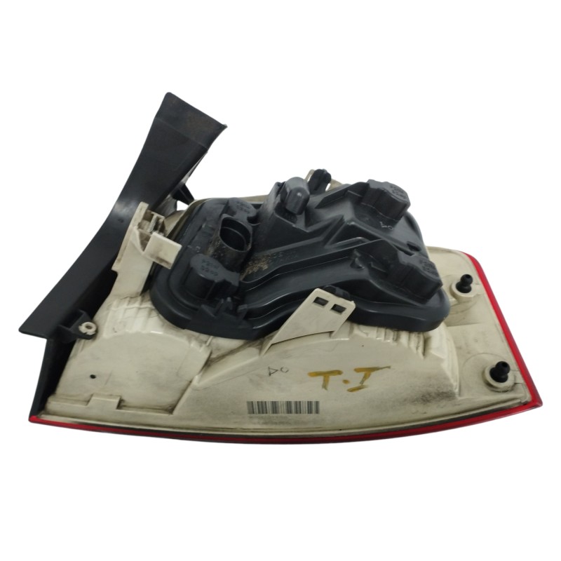 PILOTO TRASERO IZQUIERDO