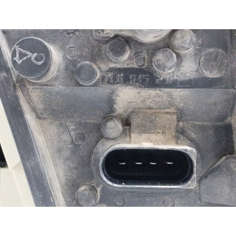 PILOTO TRASERO IZQUIERDO OBSERVAR FOTOS