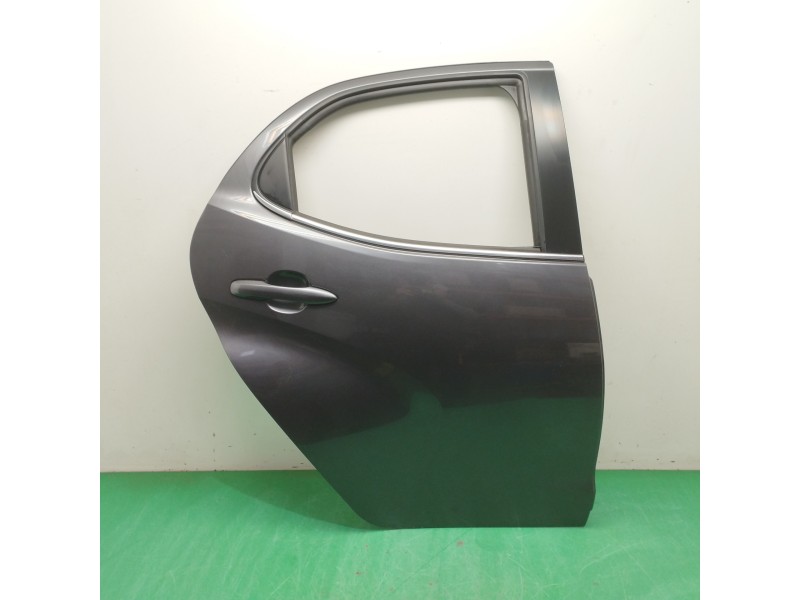 Recambio de puerta trasera derecha para mazda 2 hybrid 1.5 12v referencia OEM IAM Recambio de puerta trasera derecha para mazda 2 hybrid 1.5 12v referencia OEM IAM