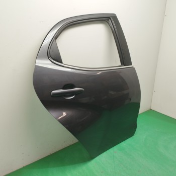 Recambio de puerta trasera derecha para mazda 2 hybrid 1.5 12v referencia OEM IAM   