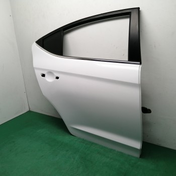 Recambio de puerta trasera derecha para hyundai elantra (ad)(2016) 1.6 cat referencia OEM IAM 77004F2000  