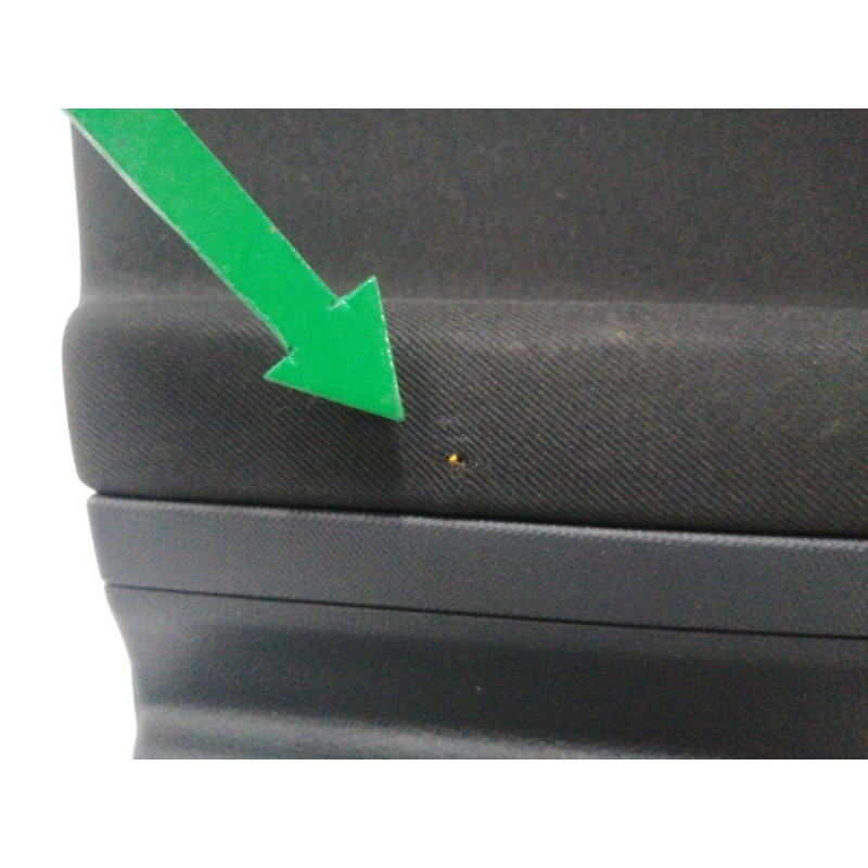 GUARNECIDO PUERTA DELANTERA IZQUIERDA OBSERVAR FOTOS NEGRO