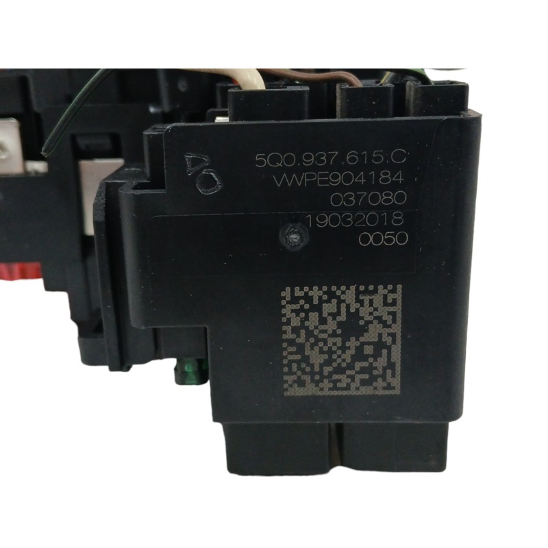 CAJA RELES / FUSIBLES