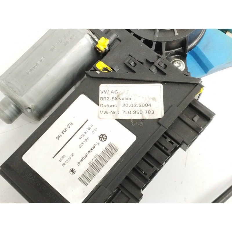 ELEVALUNAS TRASERO IZQUIERDO 7L0959795