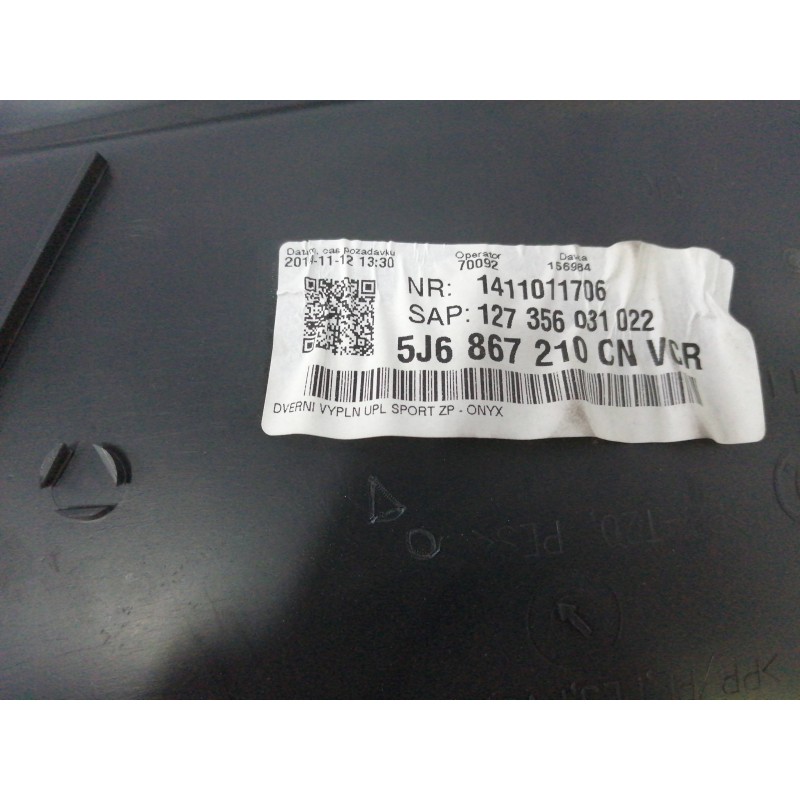 GUARNECIDO PUERTA TRASERA DERECHA NEGRO