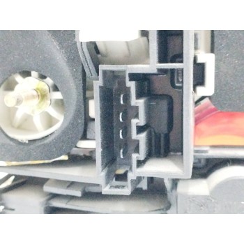 Recambio de piloto trasero derecho interior para volkswagen touareg (7la) 2.5 tdi referencia OEM IAM 28268003  