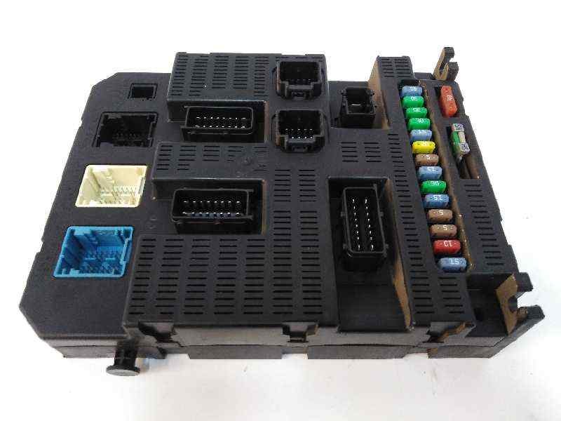 Recambio de caja reles / fusibles para citroën c4 berlina 1.4 16v referencia OEM IAM 9659285580  