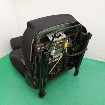 Recambio de asiento delantero izquierdo para hyundai i30 fastback tecno referencia OEM IAM   