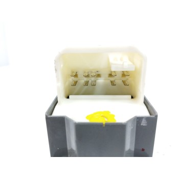 Recambio de mando elevalunas delantero izquierdo para toyota yaris (_p9_) 1.3 vvt-i (scp90_) referencia OEM IAM 8324M60  