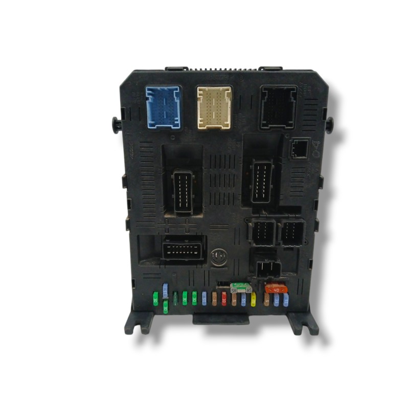 Recambio de caja reles / fusibles para citroën c4 berlina sx referencia OEM IAM 9660105980  