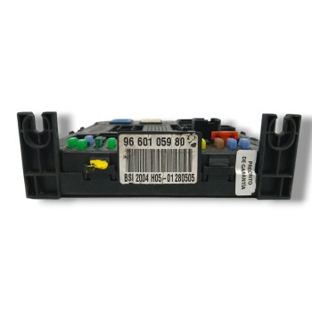 Recambio de caja reles / fusibles para citroën c4 berlina sx referencia OEM IAM 9660105980  