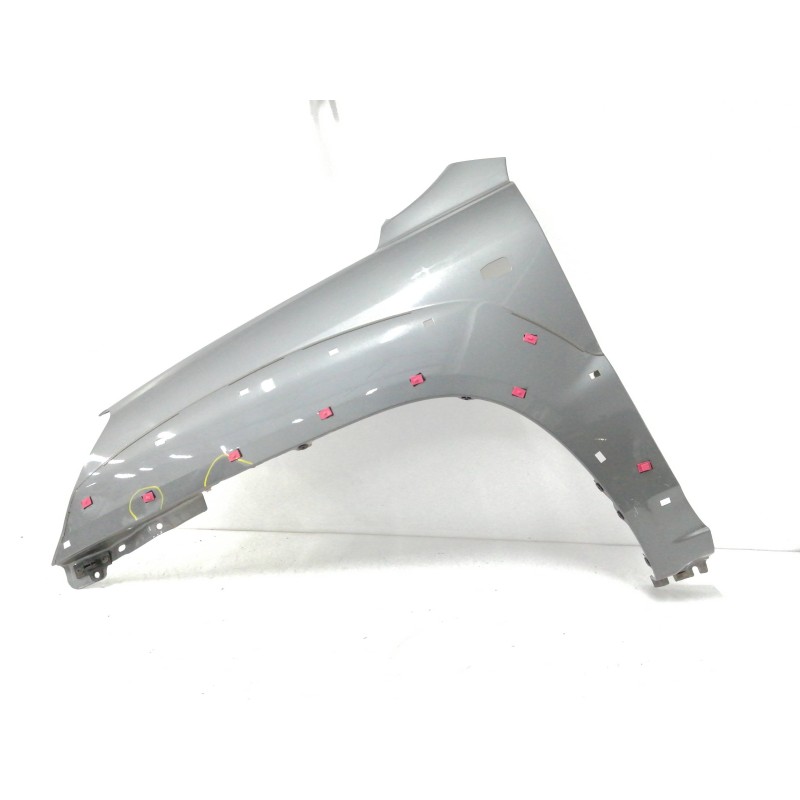 Recambio de aleta delantera izquierda para kia sportage 2.0 crdi referencia OEM IAM   