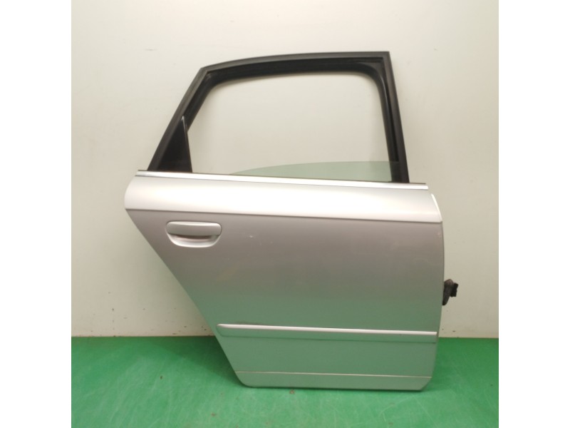 Recambio de puerta trasera derecha para audi a4 berlina (8e) 2.0 tdi referencia OEM IAM  OBSERVAR FOTOS 