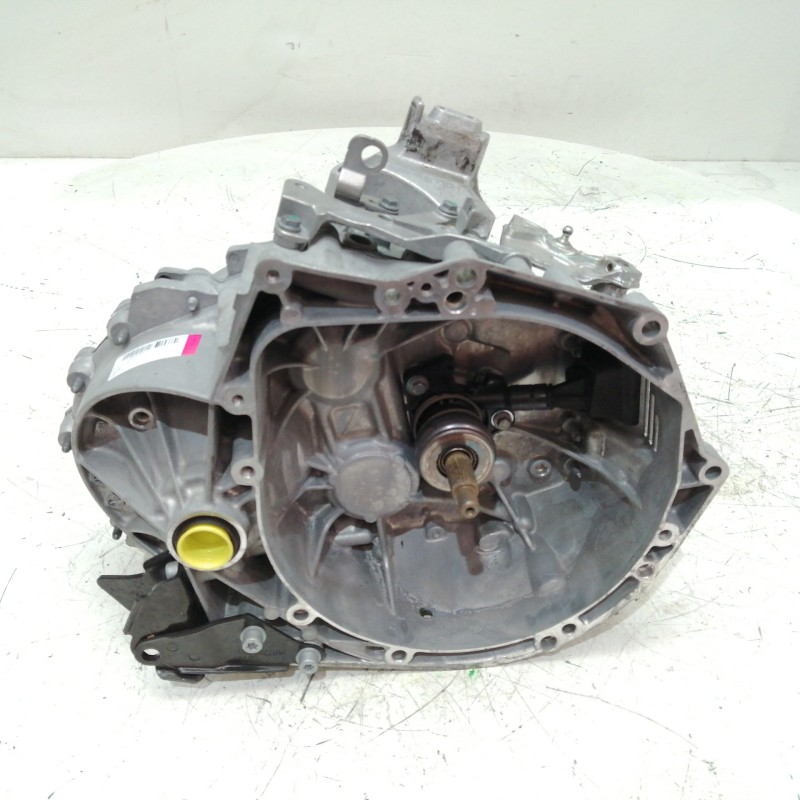 Recambio de caja cambios para peugeot 5008 1.2 12v e-thp referencia OEM IAM 20EA79 106136 KM 