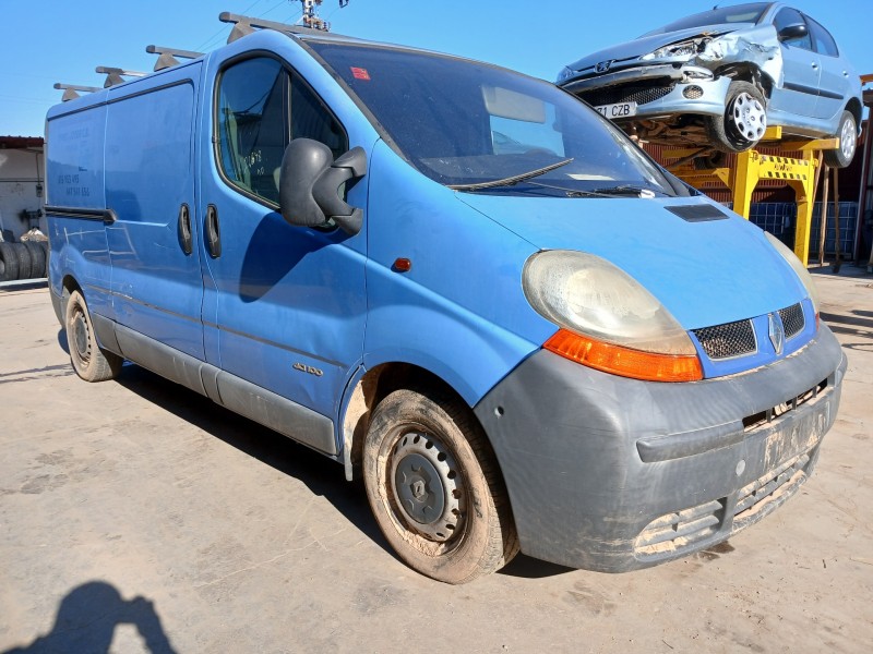 RENAULT TRAFIC COMBI (AB 4.01)
