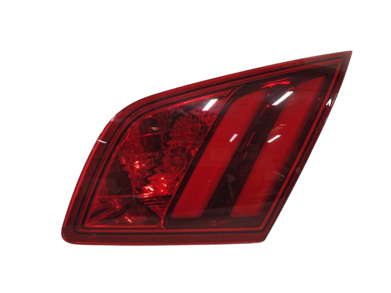 Recambio de piloto trasero derecho interior para peugeot 308 1.6 blue-hdi fap referencia OEM IAM 9677818280  