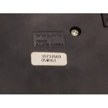 Recambio de mando climatizador para volvo s40 berlina 1.6 diesel cat referencia OEM IAM 30737669  