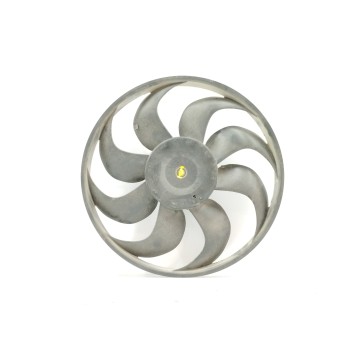 Recambio de electroventilador para renault clio iv 0.9 referencia OEM IAM 5000991  