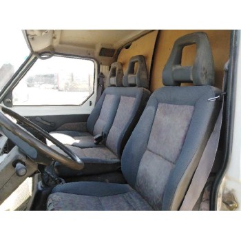 nissan trade 100 del año 1997