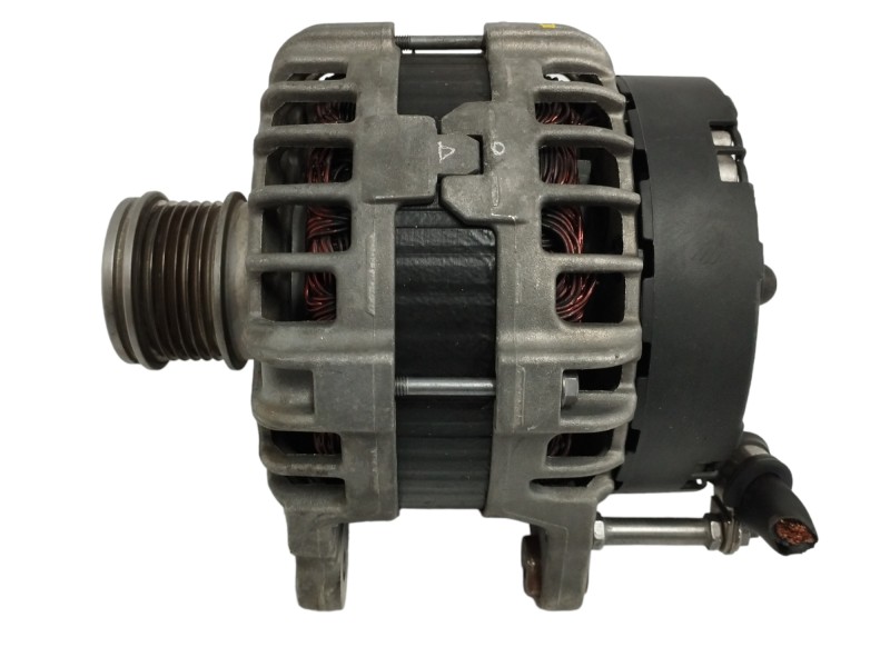 Recambio de alternador para seat leon st (5f8) 2.0 tdi referencia OEM IAM 04L903023J 180A 0125811090 Recambio de alternador para seat leon st (5f8) 2.0 tdi referencia OEM IAM 04L903023J 180A 0125811090