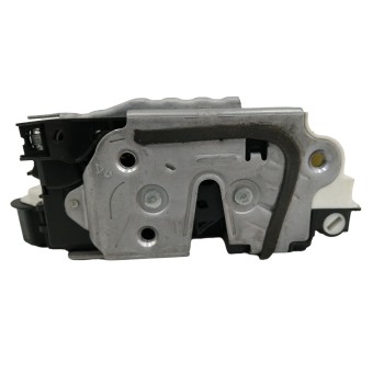 Recambio de cerradura puerta trasera izquierda para seat leon st (5f8) 2.0 tdi referencia OEM IAM 5K4839015AE  