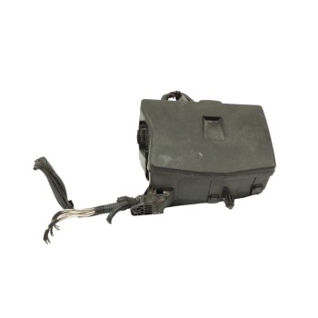 CAJA RELES / FUSIBLES 