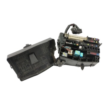 Recambio de caja reles / fusibles para toyota corolla (e15) 1.6 16v cat referencia OEM IAM   